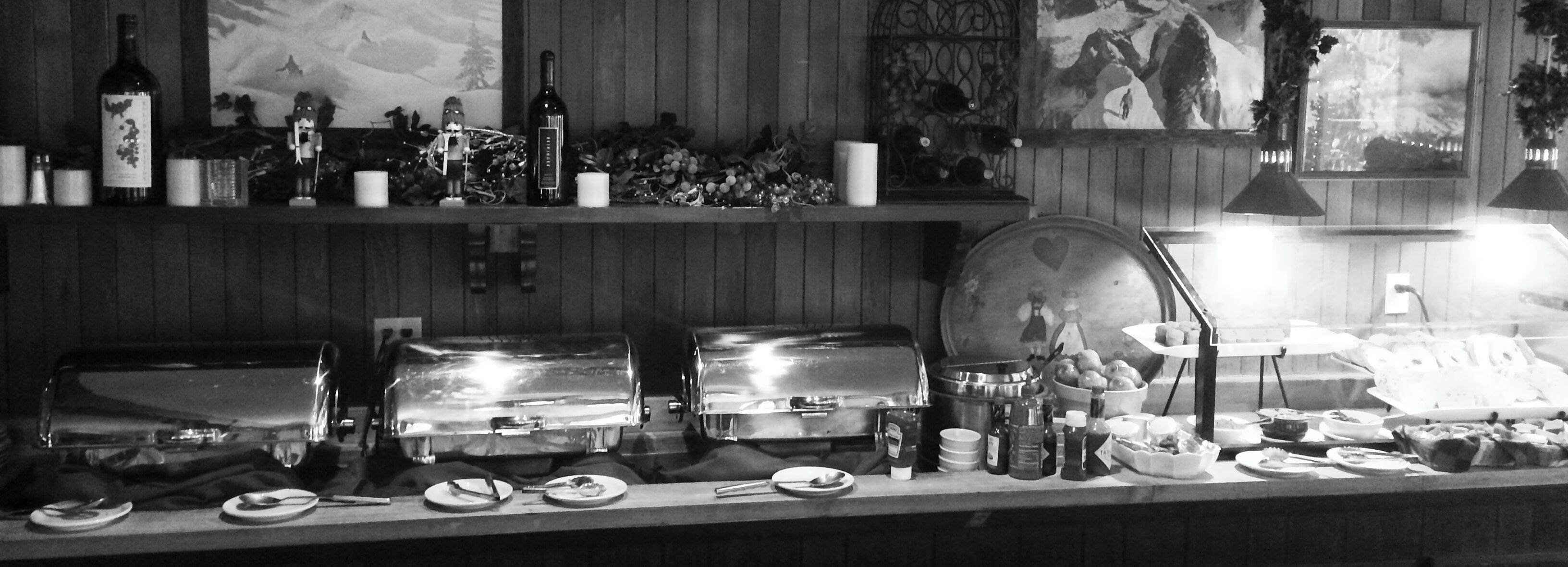 Kontinental frokost hver dag (USD 12.00 per person)