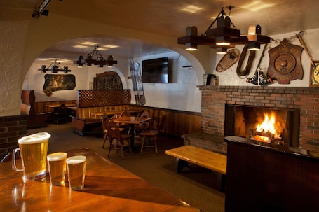 Bar (on property). Crystal Mountain Hotels