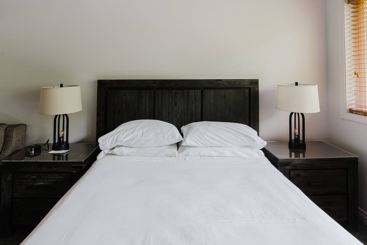 Loft, 1 cama Queen size (Quicksilver) | Wifi gratis y ropa de cama