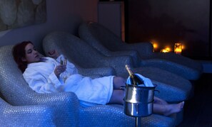 Couples treatment room(s), body treatments, hot stone massages