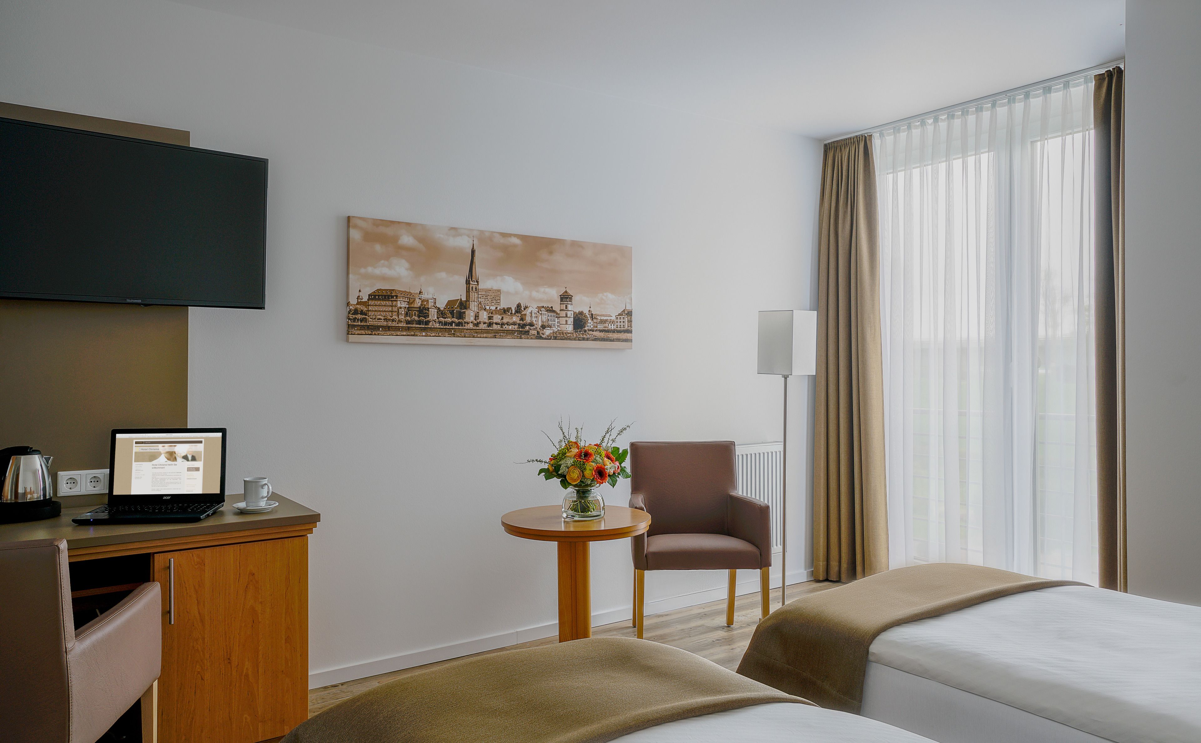 standard double room | hypo-allergenic bedding, desk, laptop workspace, blackout curtains