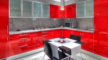 Apartemen Presidensial | Dapur pribadi