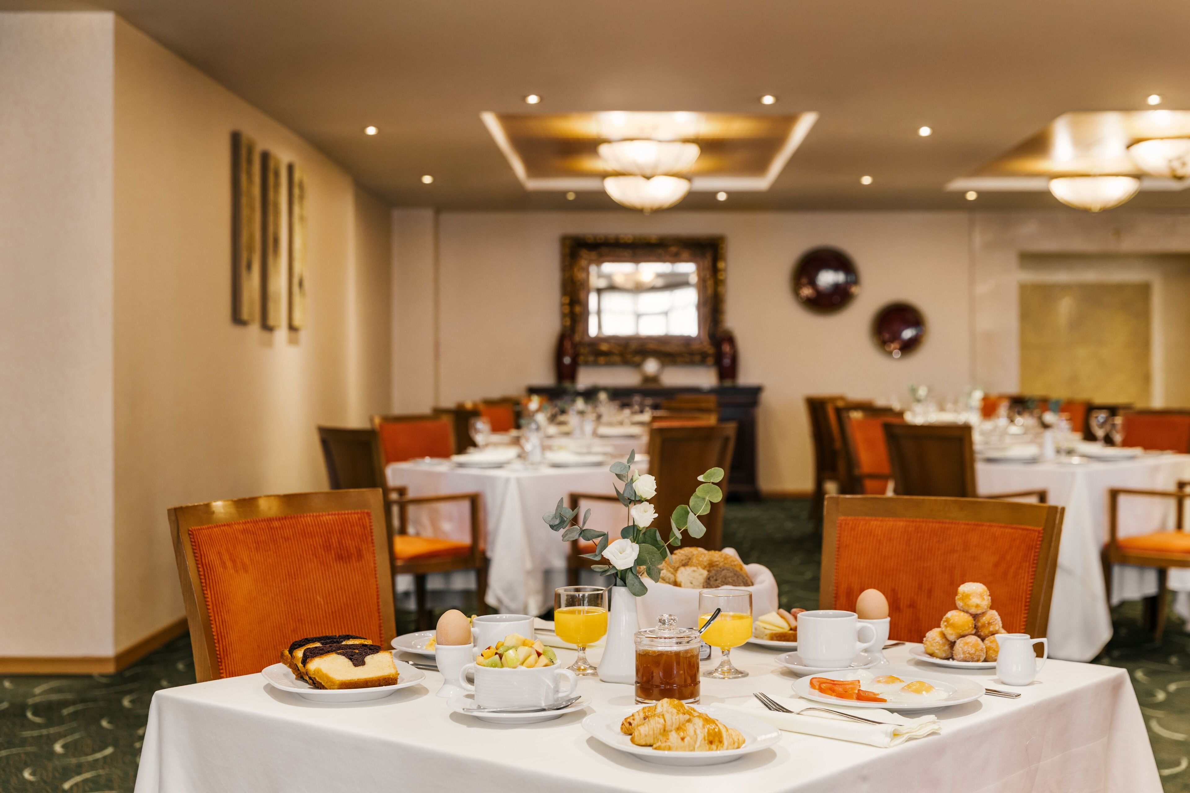 Daily buffet breakfast (EUR 25 per person)