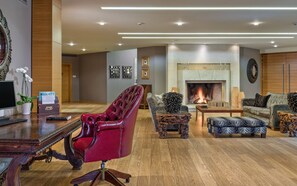 En 32-tommers LCD-TV med kabel-kanaler samt TV