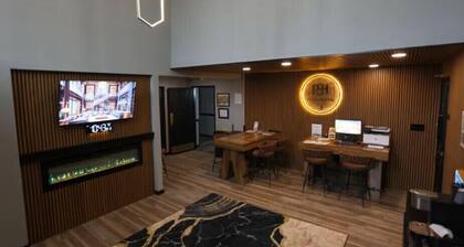 Plymouth Suites Hotel