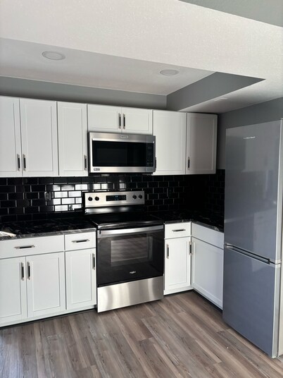 Plymouth Suites Hotel