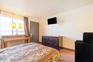 Standard Room, Multiple Beds (1)