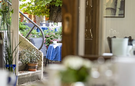 Terraza o patio. Dom Hotel Augsburg