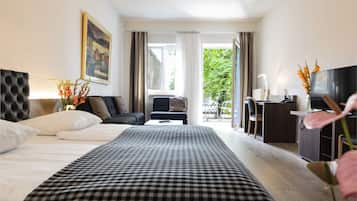 Literie hypoallergénique, minibar, coffres-forts dans les chambres