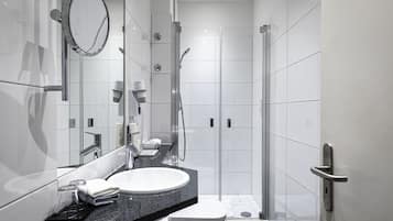 Dusche im Bad