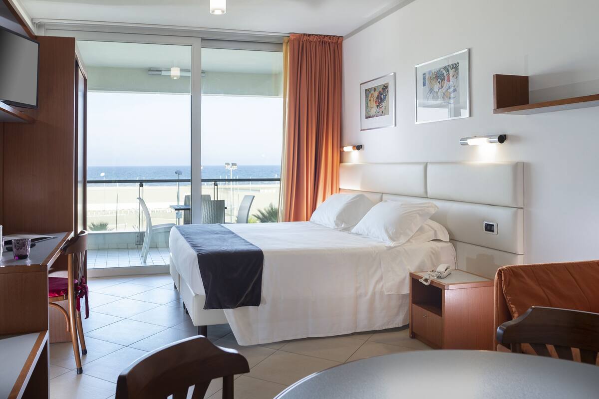 studio, 1 bedroom, ocean view, annex building | premium bedding, down duvets, minibar, in-room safe