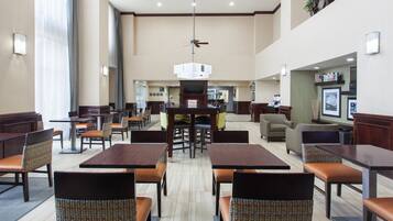 Petit déjeuner buffet compris tous les jours