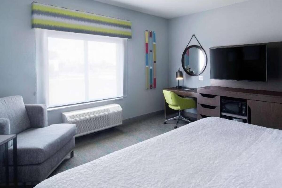 Premium bedding, pillow-top beds, in-room safe, desk