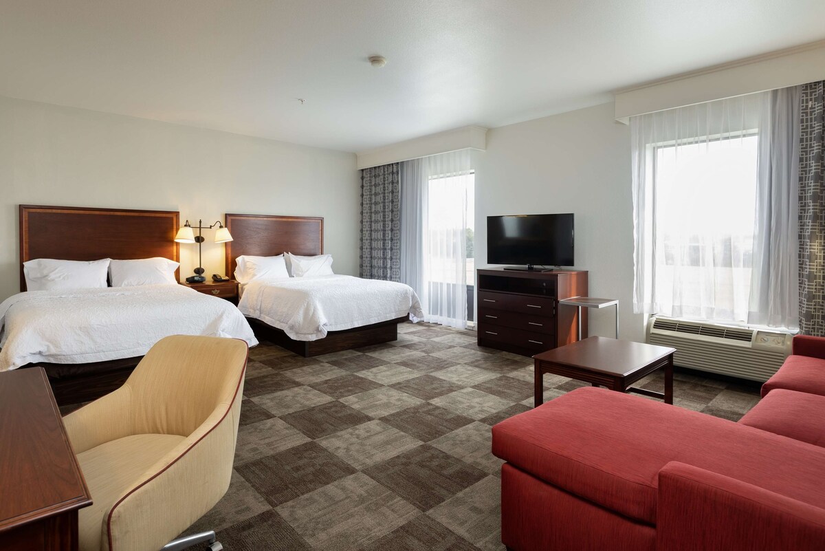 Hampton Inn room
