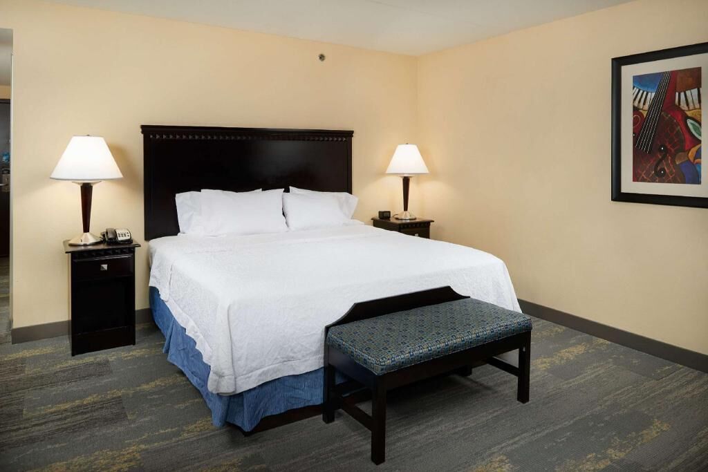 Premium bedding, in-room safe, desk, blackout curtains
