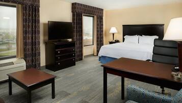 Premium bedding, in-room safe, desk, blackout drapes