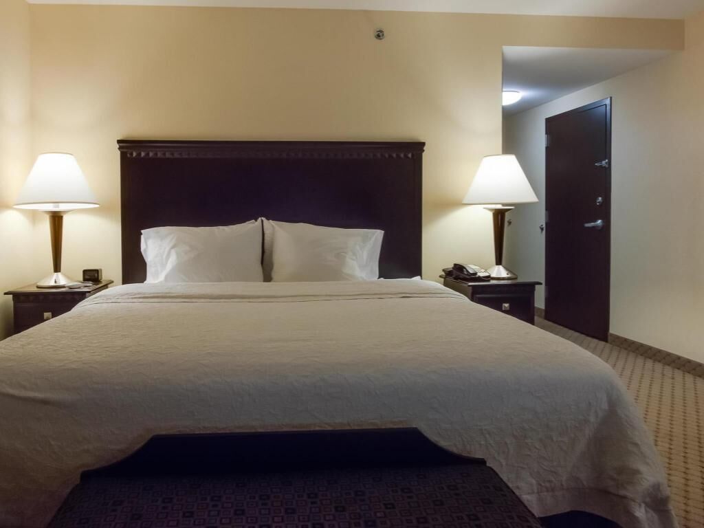 Premium bedding, in-room safe, desk, blackout curtains