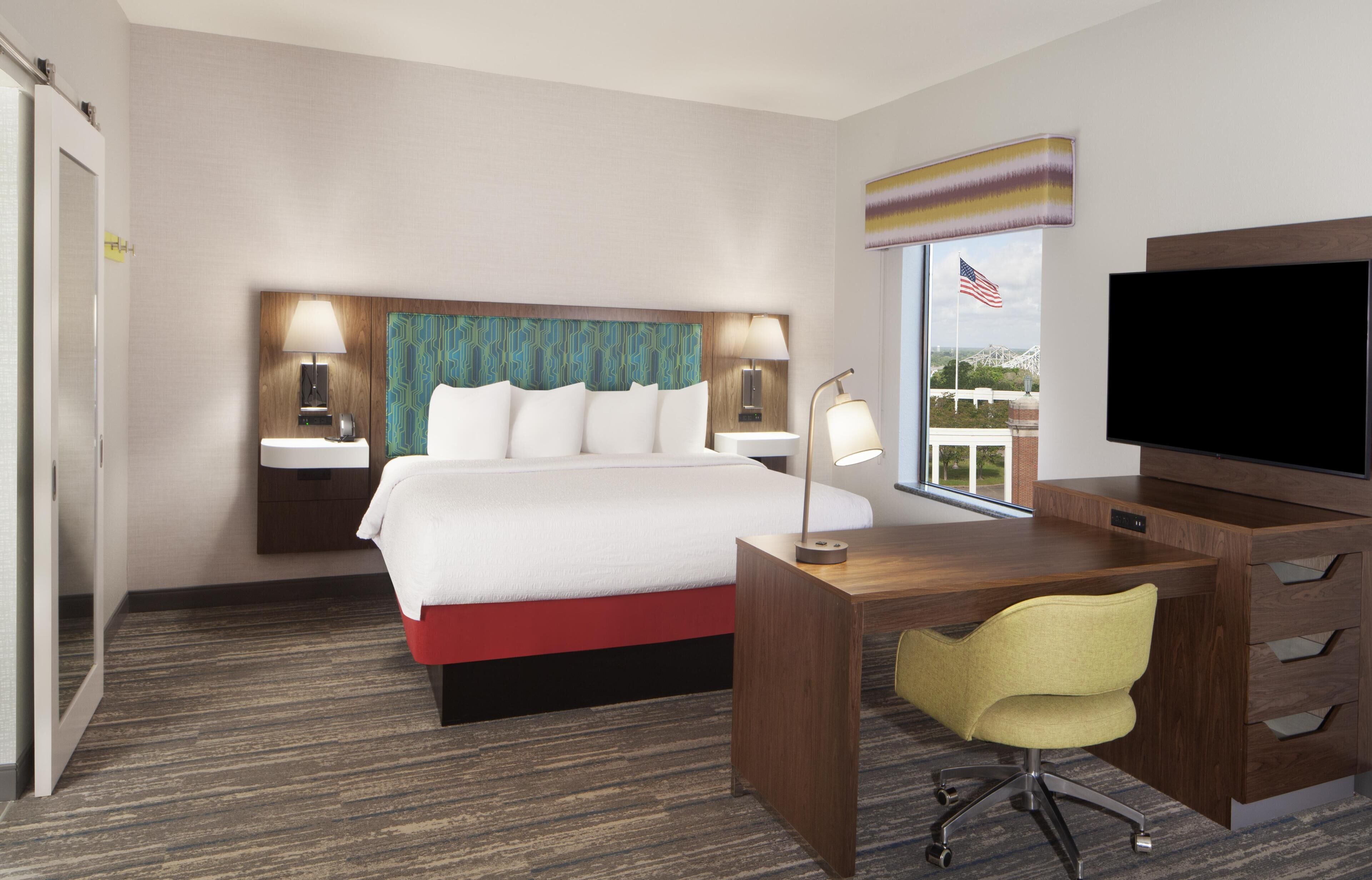 King Suite, Studio, 1 King Bed with Sofa bed | In-room safe, desk, laptop workspace, iron/ironing board