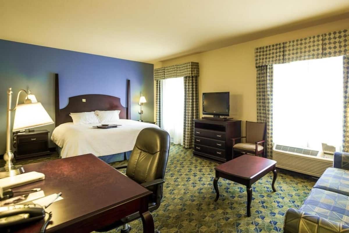 In-room safe, desk, laptop workspace, iron/ironing board