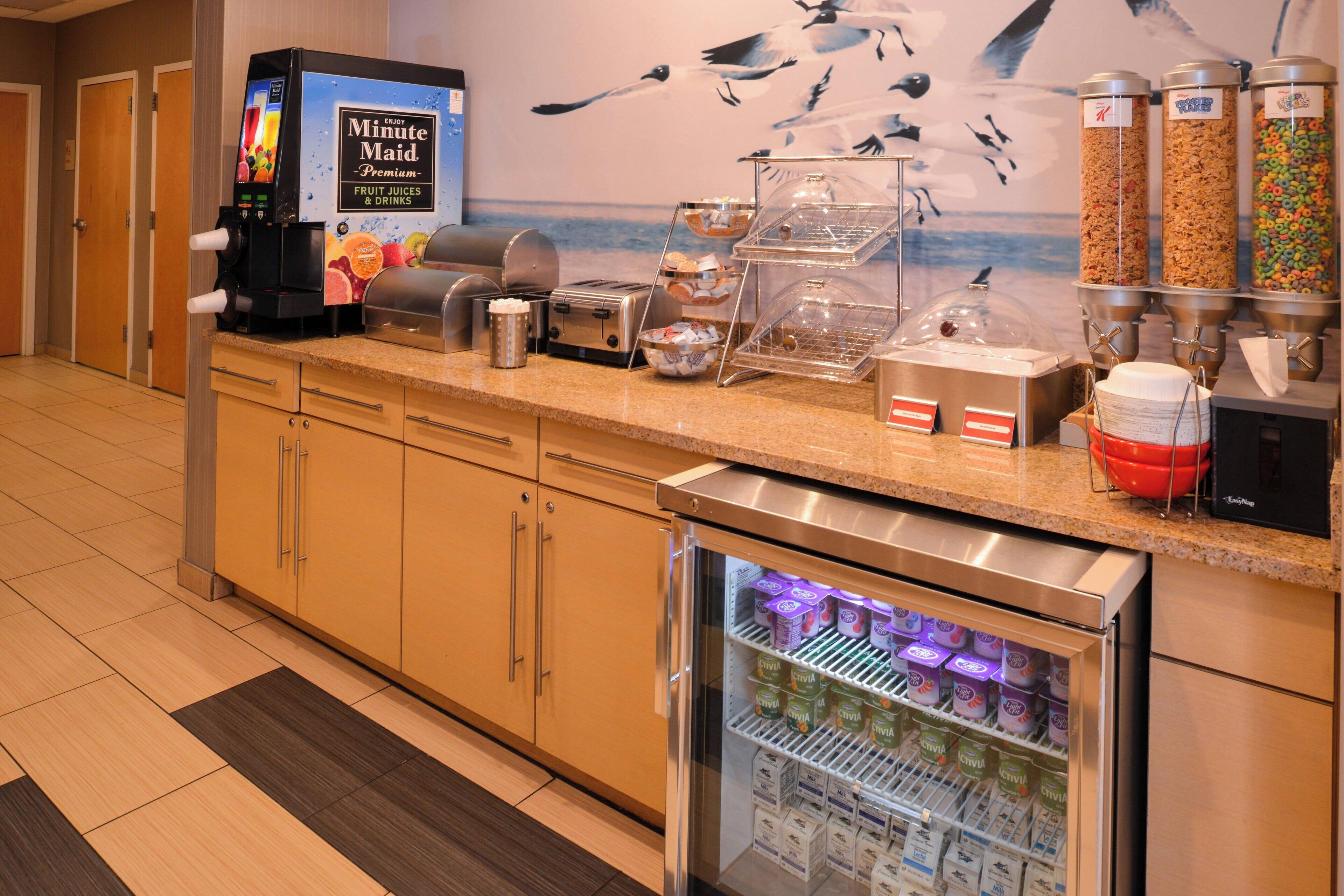 free daily continental breakfast