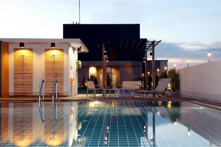 ์ผ์ธ ์์์ฅ