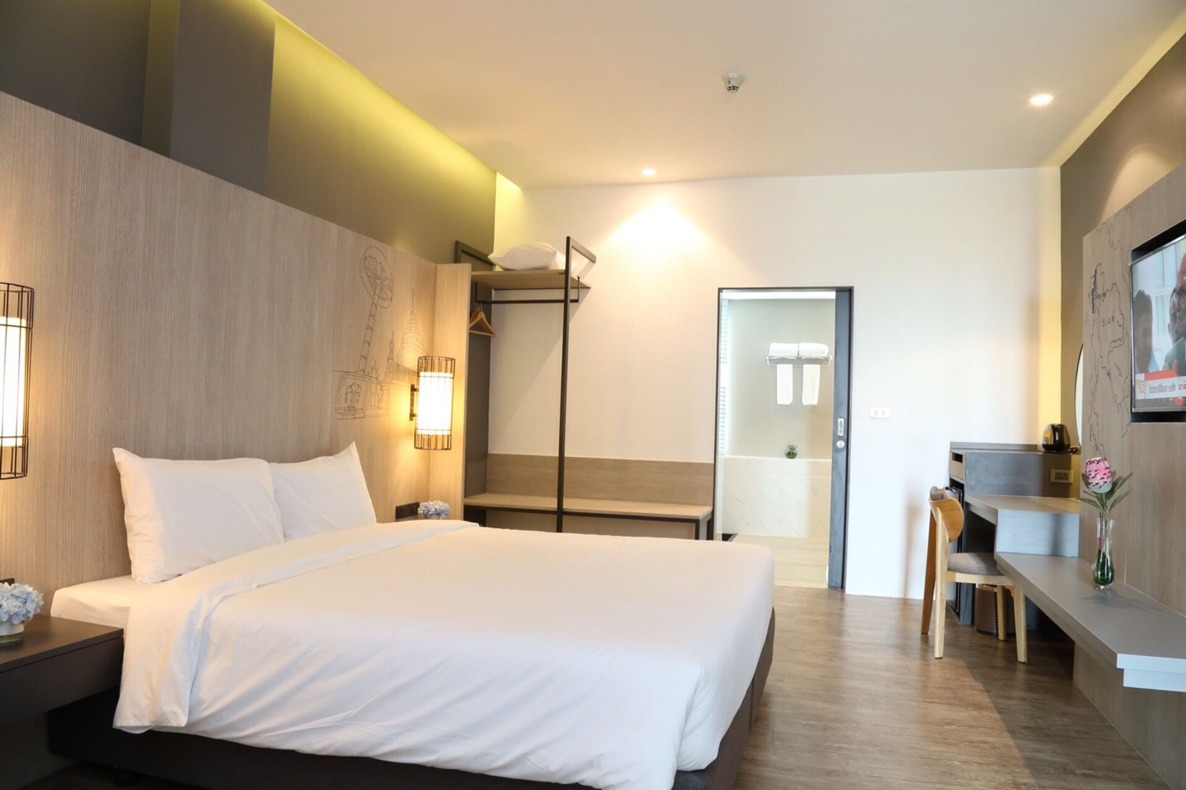 1 bedroom, minibar, in-room safe, individually furnished