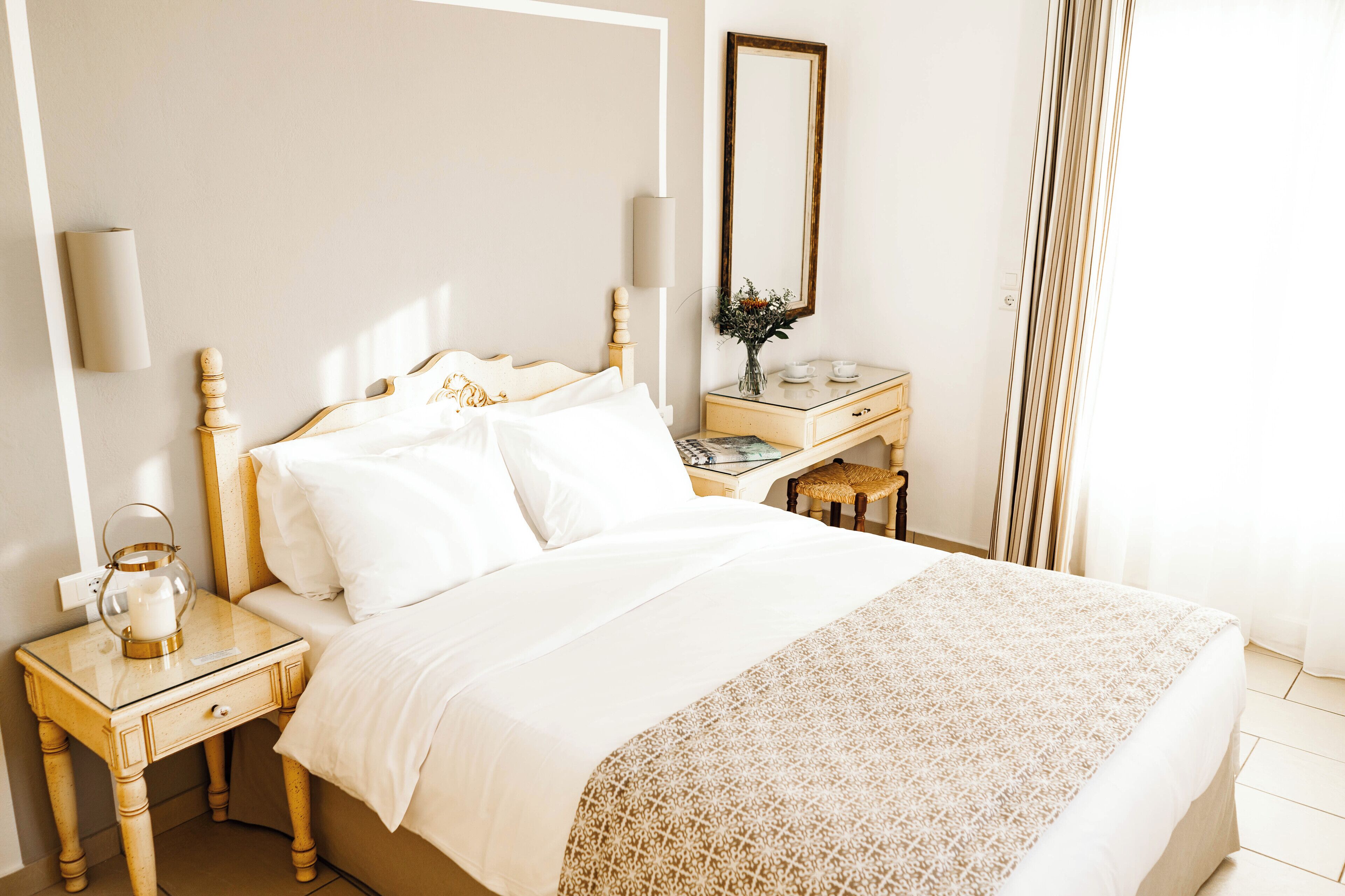 standard room, sea view | egyptian cotton sheets, in-room safe, desk, blackout curtains