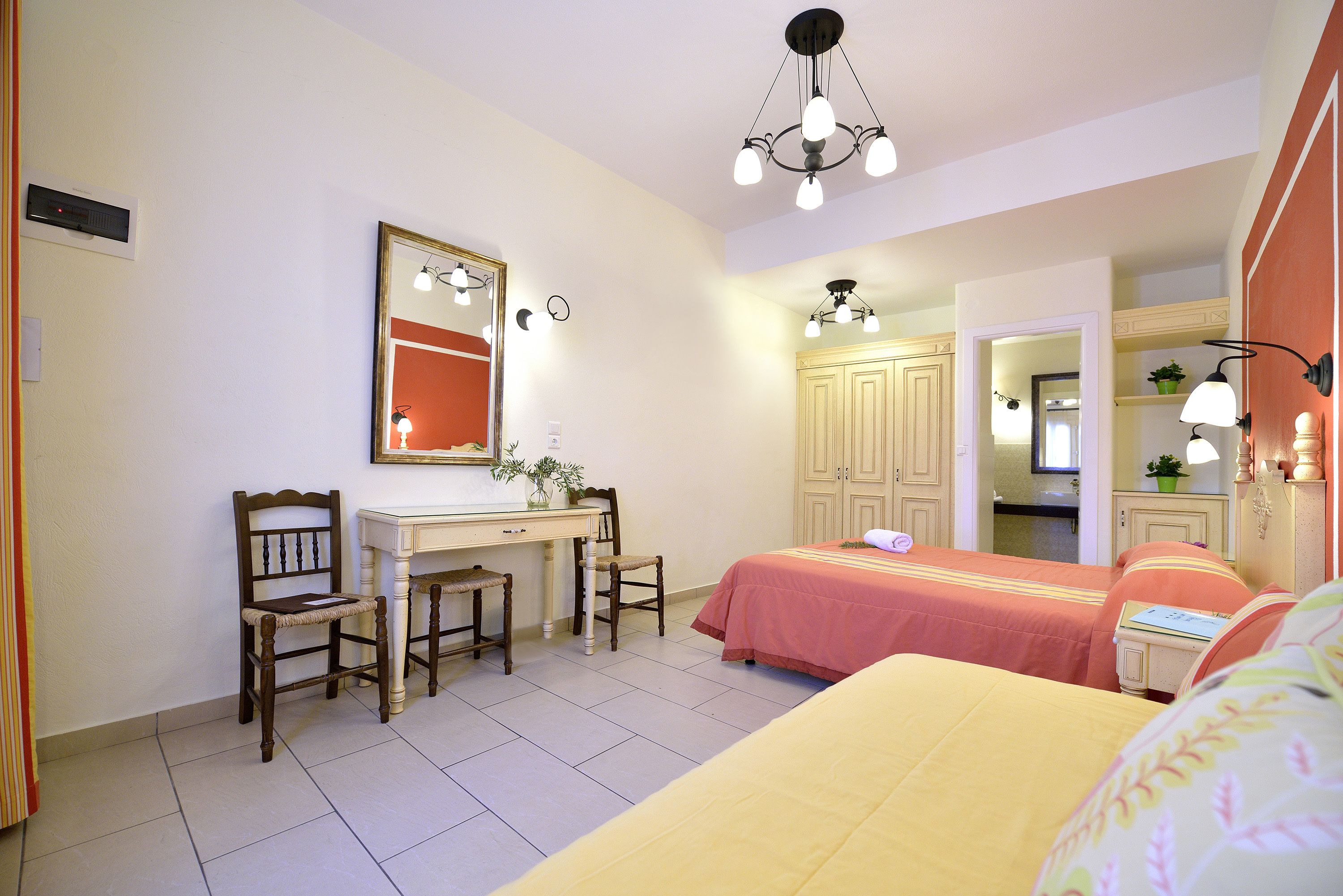 standard triple room (no special view) | egyptian cotton sheets, in-room safe, desk, blackout curtains