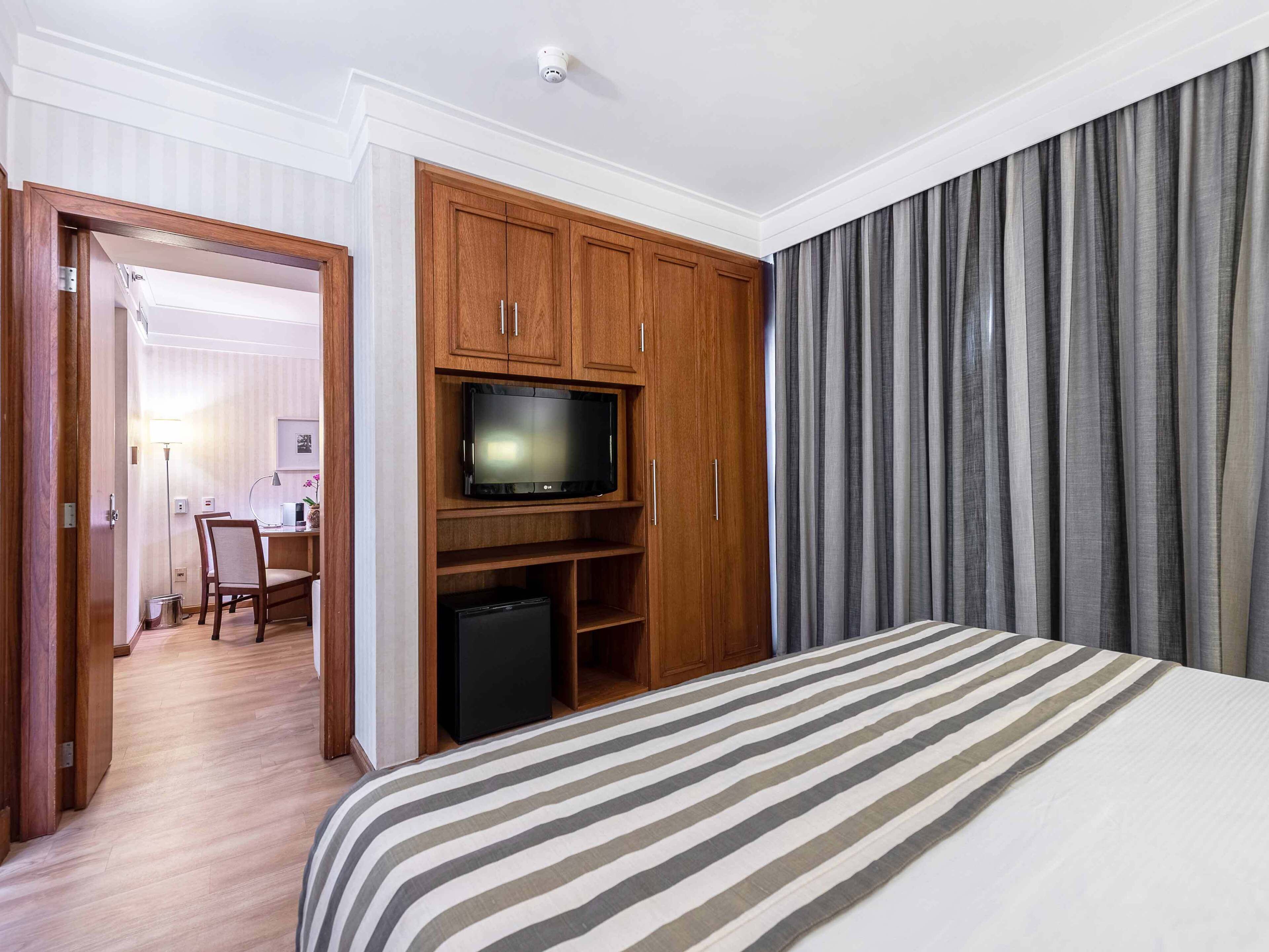 suite | 1 bedroom, minibar, in-room safe, desk