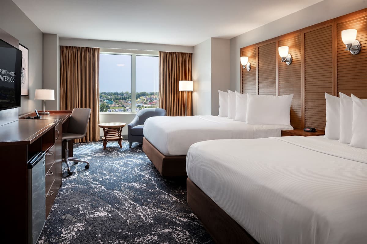 Premium bedding, in-room safe, desk, iron/ironing board