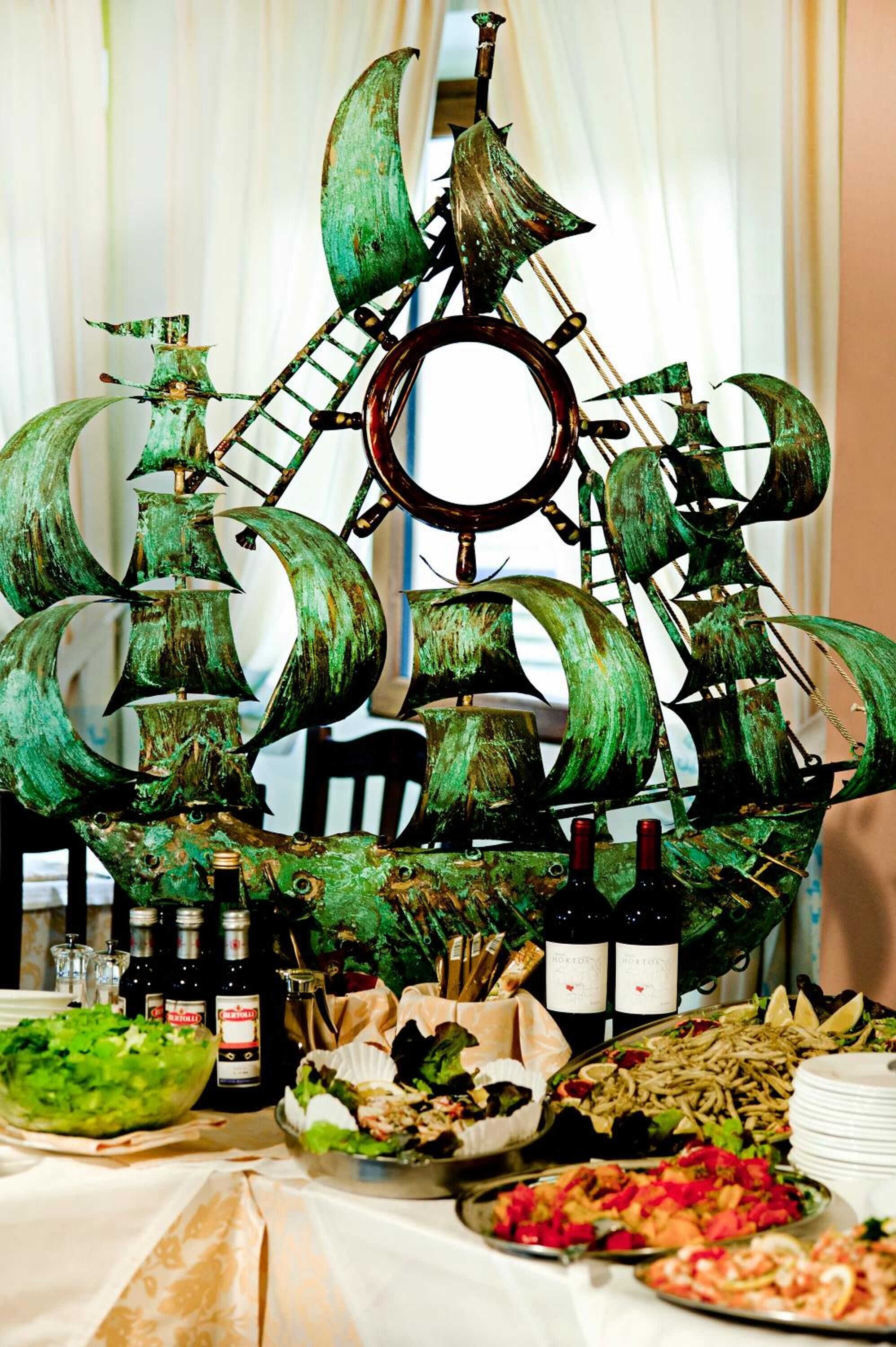 breakfast and dinner served, sea views