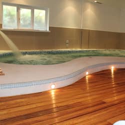 Indoor spa tub