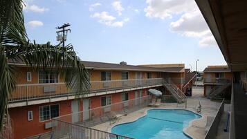 Piscina a l'aire lliure