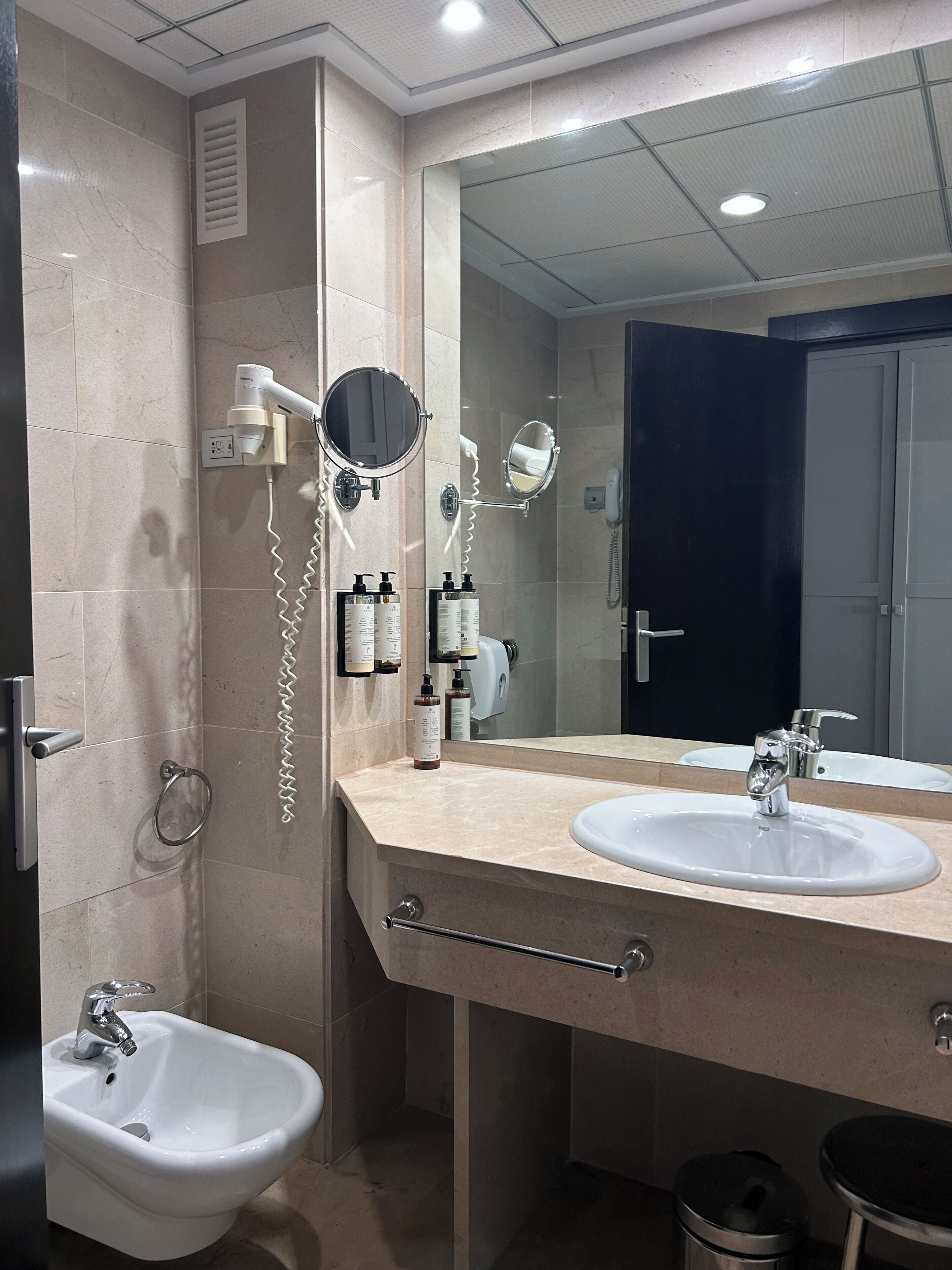 Double Room, Sea View | Bathroom | Hair dryer, towels