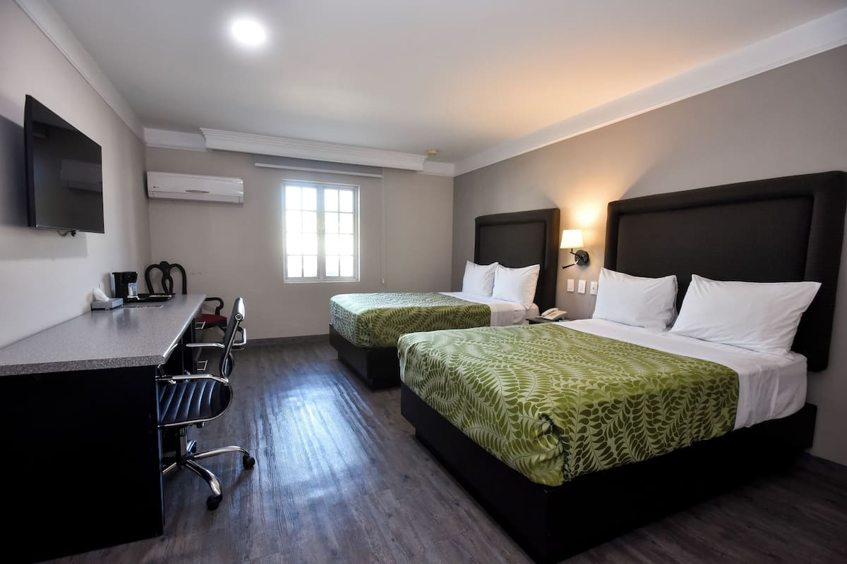 Deluxe Double Room | In-room safe, desk, blackout curtains, iron/ironing board