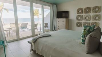 Dobbeltrom for 1 person, 1 soverom, ikke-røyk, havutsikt | Sengetøy av topp kvalitet, safe på rommet og blendingsgardiner