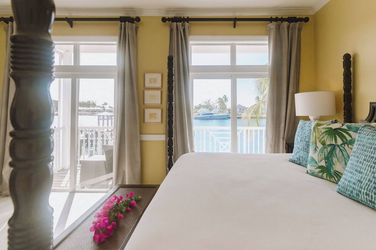 Villa, 2 Bedrooms | 1 bedroom, premium bedding, in-room safe, blackout curtains