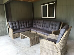 Grizzly Den Suite, 2nd Floor, No Pets; Remodeled 2018 | Balkong