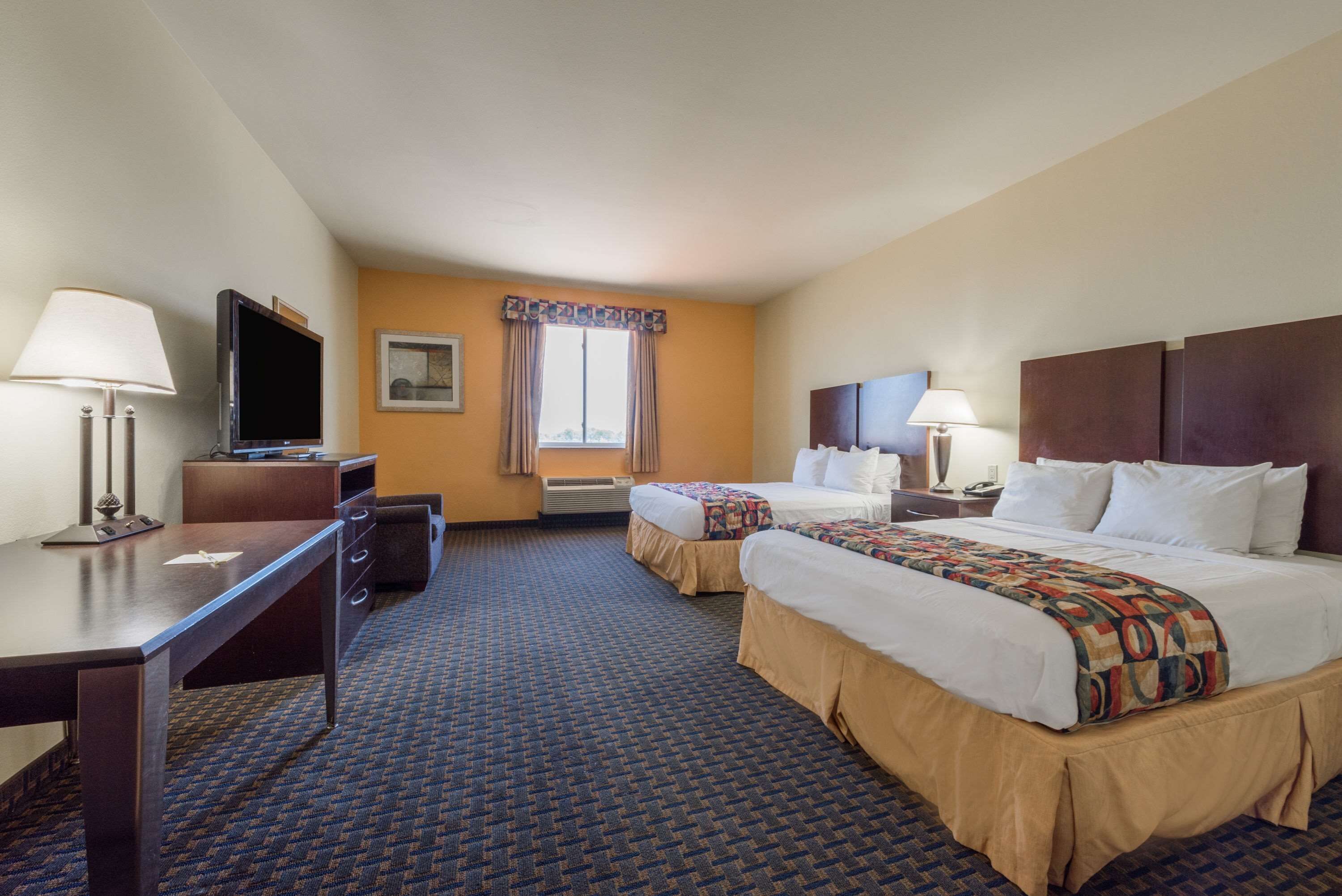 Desk, iron/ironing board, free WiFi, bed sheets