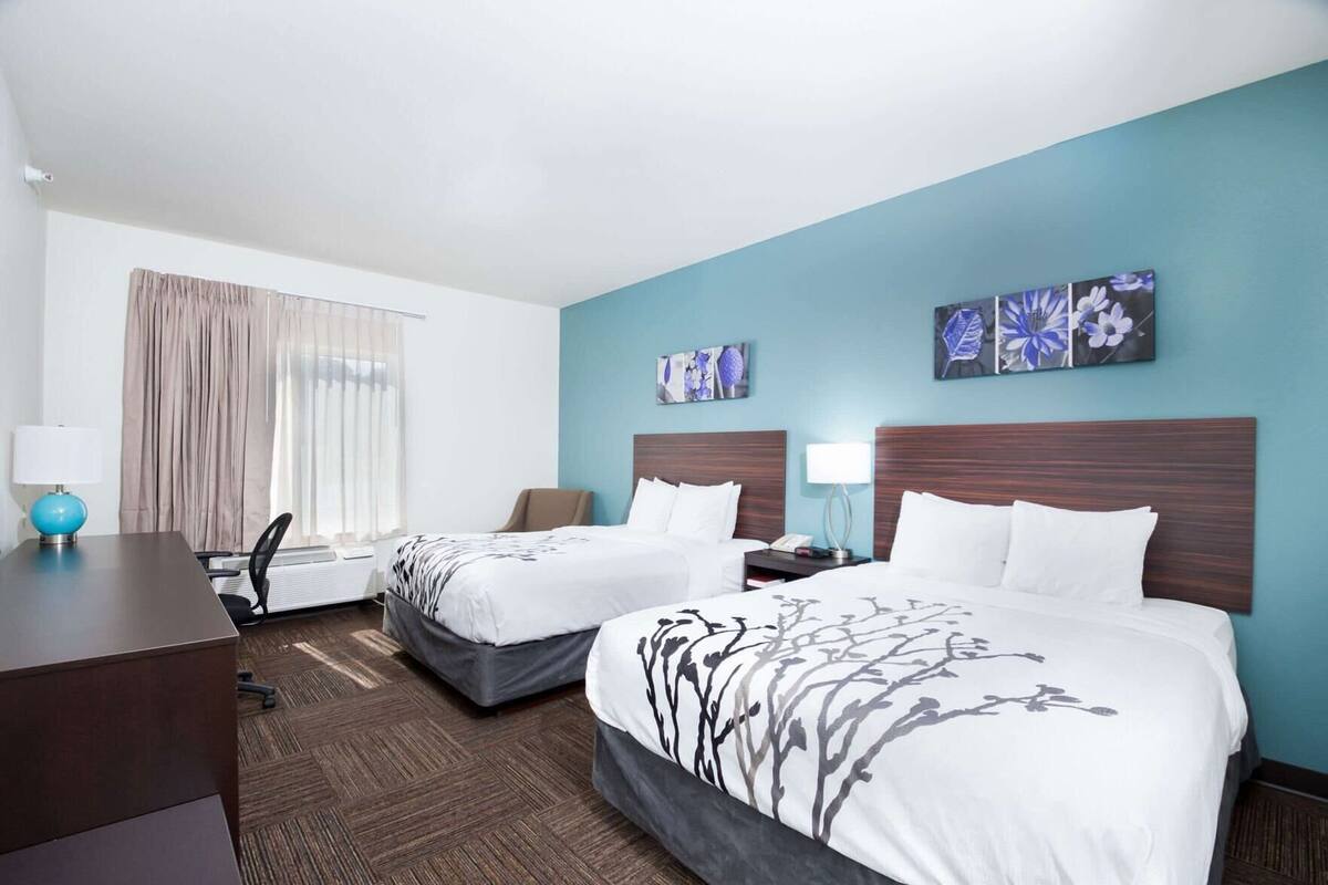 In-room safe, desk, laptop workspace, iron/ironing board
