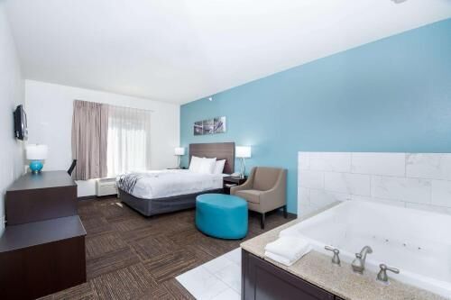 In-room safe, desk, laptop workspace, iron/ironing board