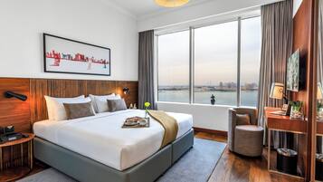 Hypo-allergenic bedding, pillowtop beds, in-room safe