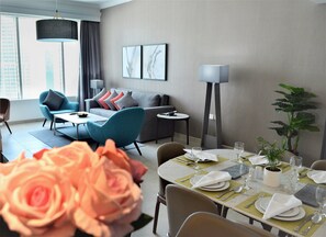 LED TV - Somerset West Bay Doha (Doha)