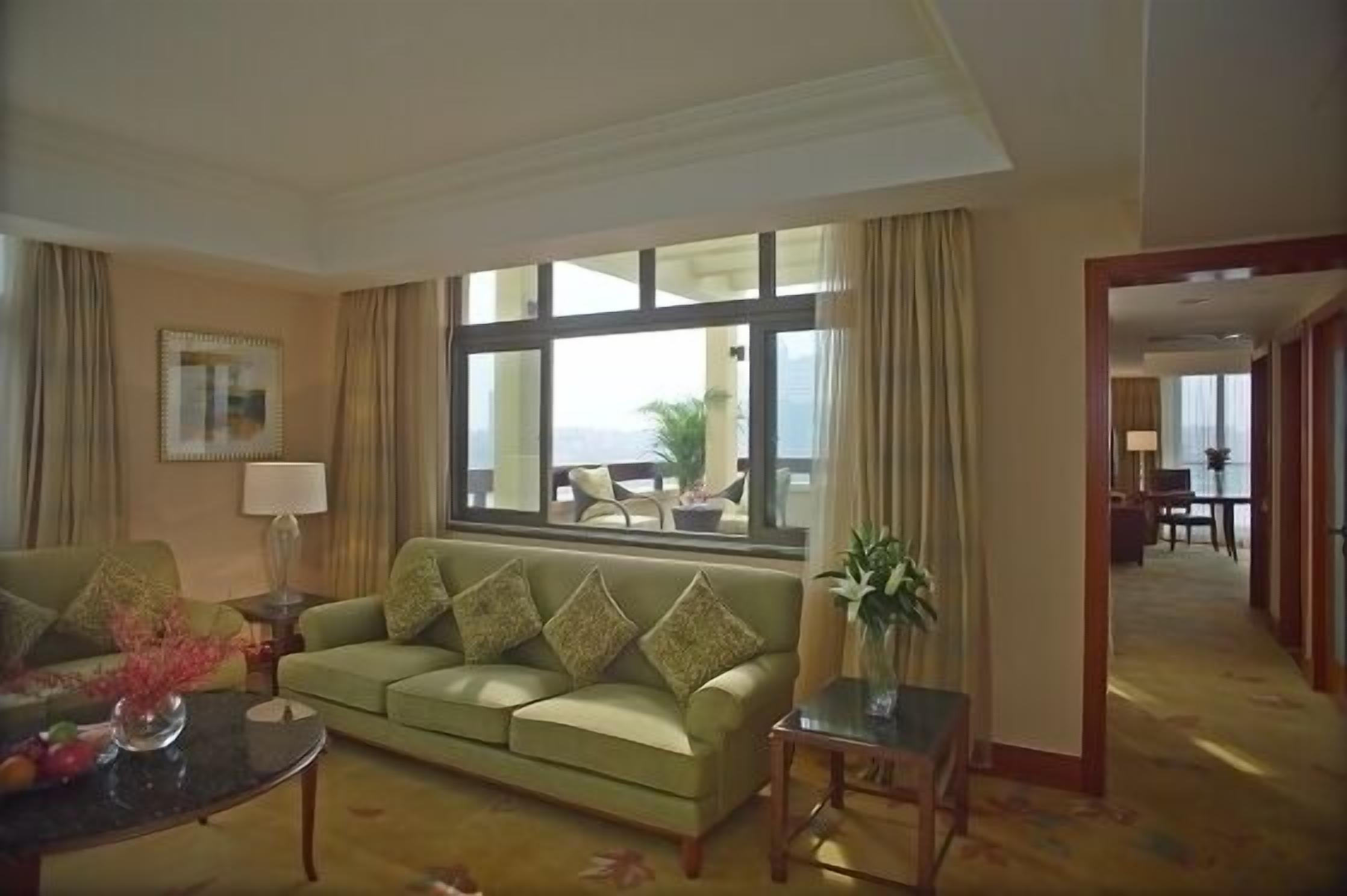 37-inch lcd tv with digital channels, tv