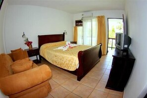 Standard Double Room - Pacifico Lunada (Manuel Antonio)