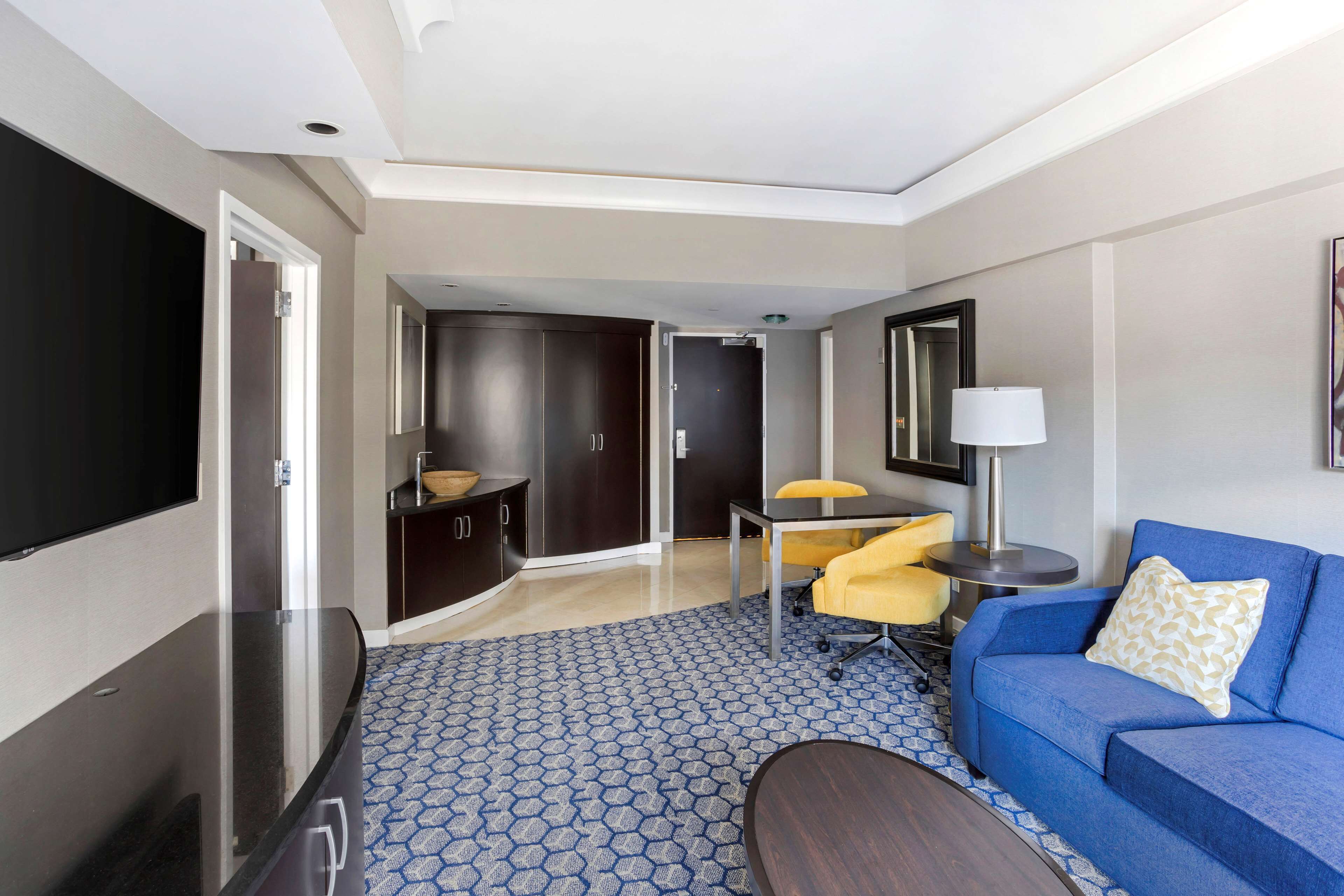 55-inch lcd tv with cable channels, tv, pay films