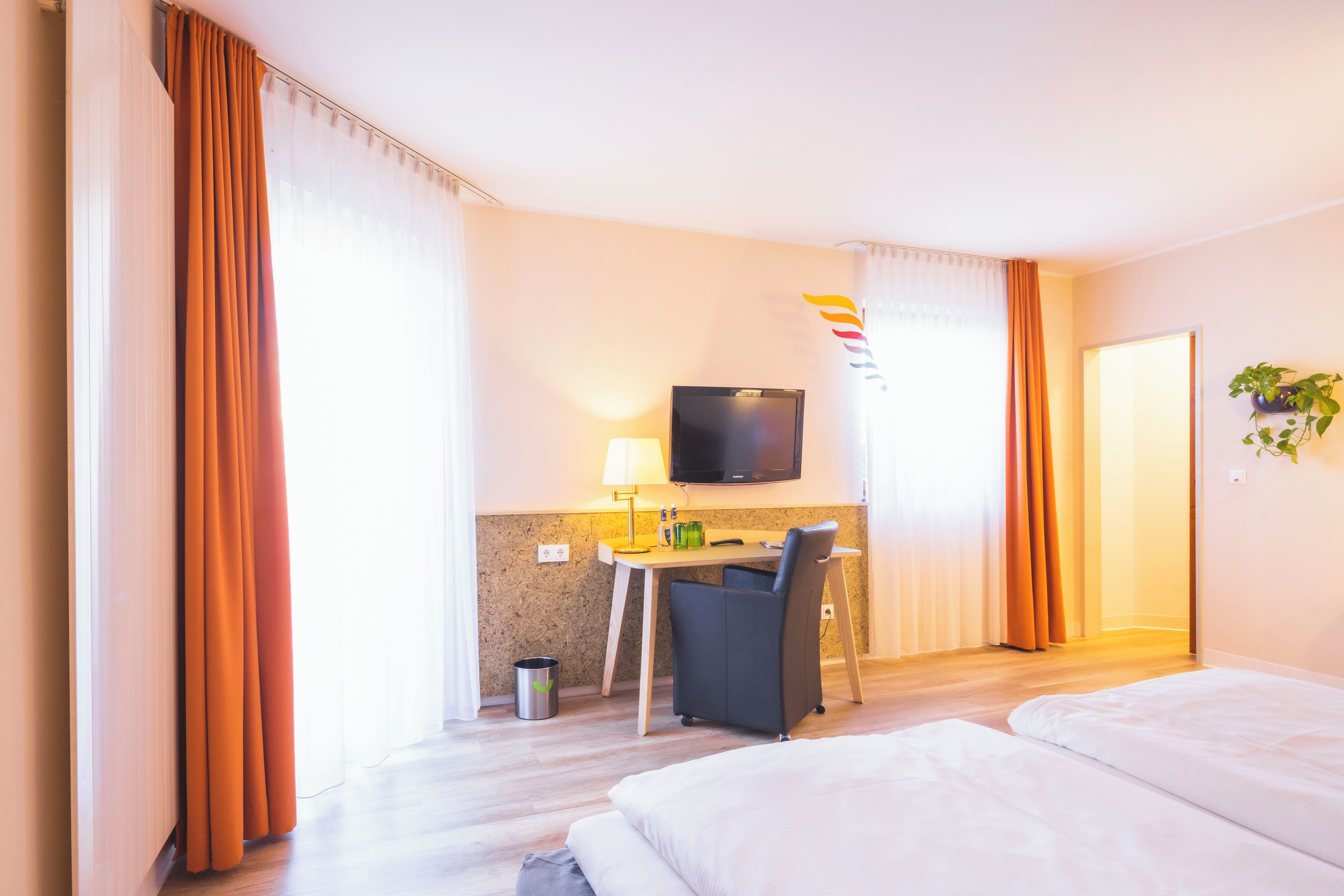 standard room | 1 bedroom, hypo-allergenic bedding, desk, laptop workspace