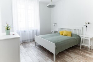Superior studio in side building | Minibar, in-room safe, desk, iron/ironing board - City Home Budapest (Budapest)