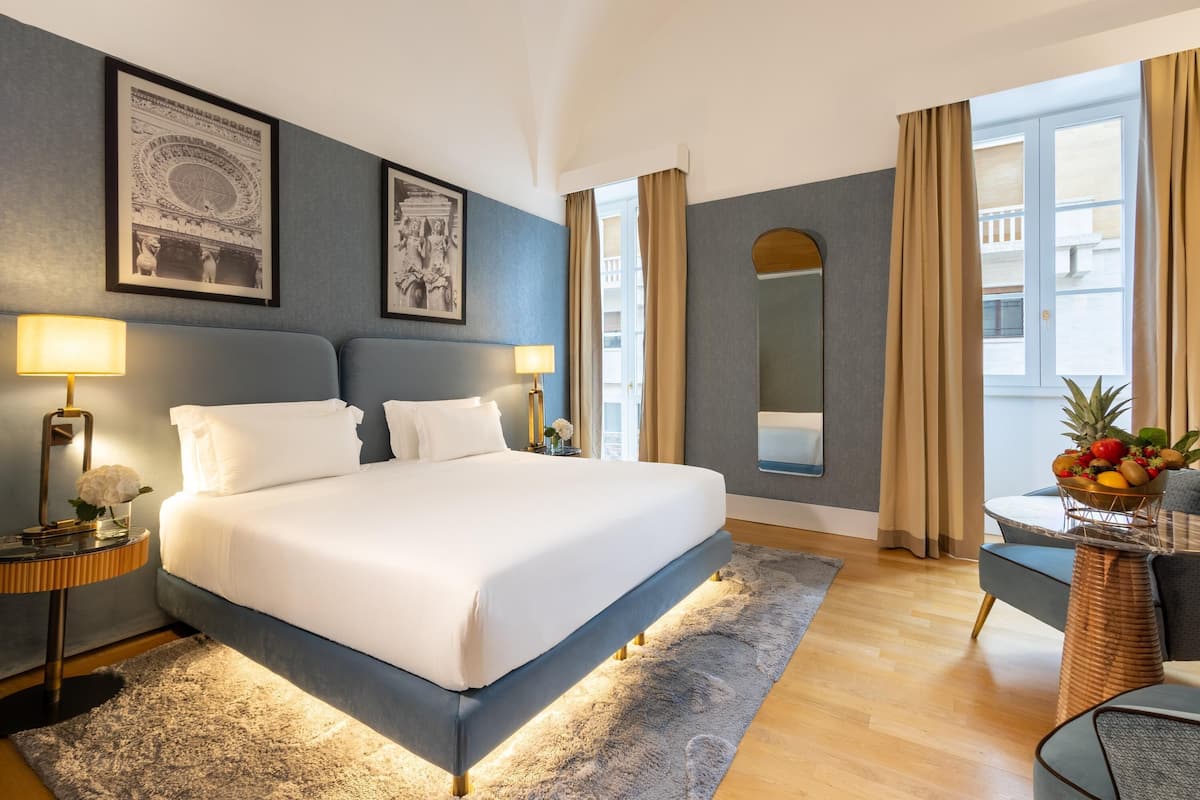 Junior Suite, Balcony | Hypo-allergenic bedding available, minibar, in-room safe, desk