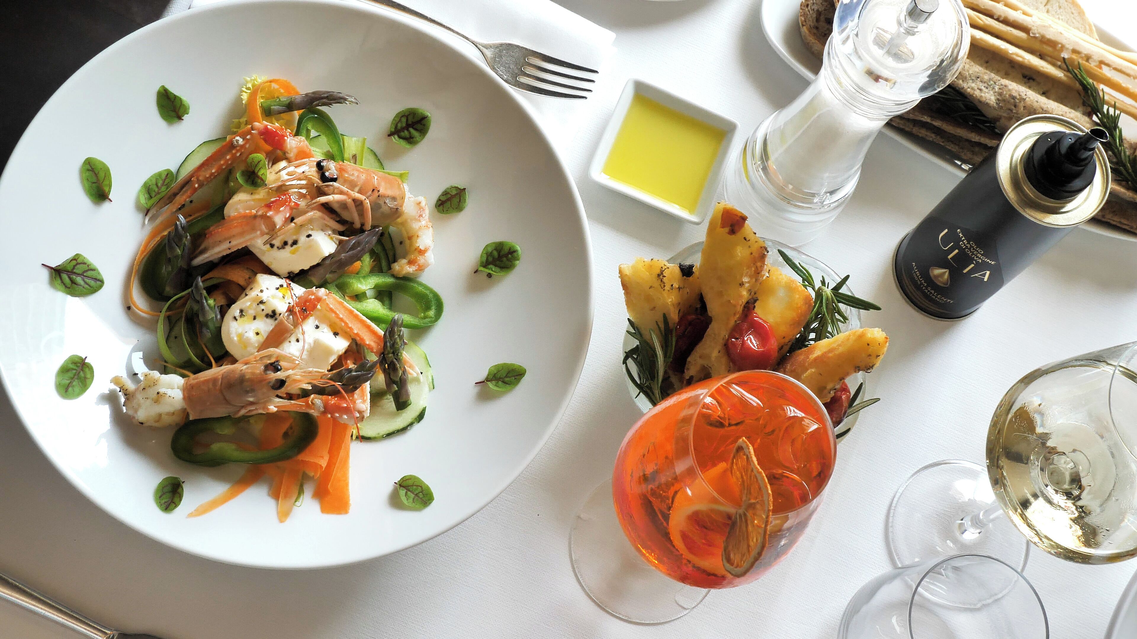 breakfast, lunch, dinner served; italian cuisine